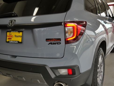 Used 2022 Honda Passport TrailSport image 17