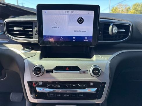 Used 2021 Ford Explorer XLT w/ Equipment Group 202A image 36