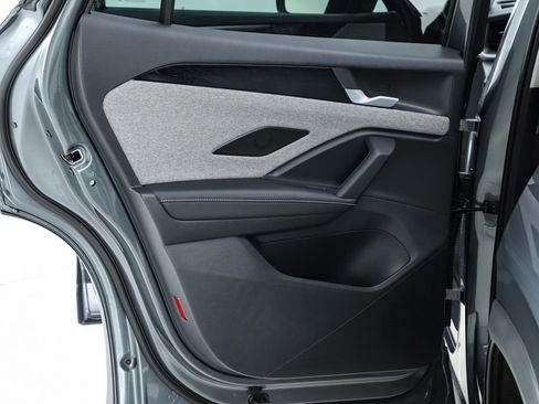 New 2026 Volkswagen Tiguan S image 17