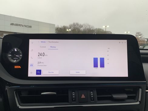 Certified 2025 Lexus ES 350 w/ Ultra Luxury Package image 24