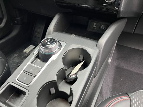 New 2026 Ford Escape ST-Line w/ Tech Pack #1 image 38