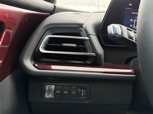 Used 2024 Chevrolet Traverse Z71 w/ Enhanced Driving Package image 21