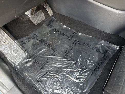 Certified 2024 Honda HR-V Sport image 17