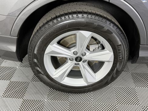 Used 2025 Audi Q7 2.0T Premium w/ Convenience Package AWD/4WD image 28