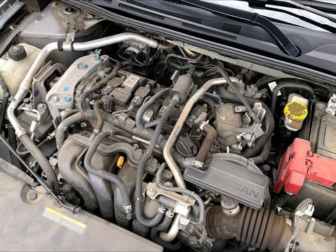 Used 2024 Nissan Sentra SV FWD image 35