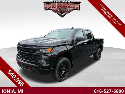 Used 2024 Chevrolet Silverado 1500 Custom Trail Boss w/ LPO, Dark Essentials Package
