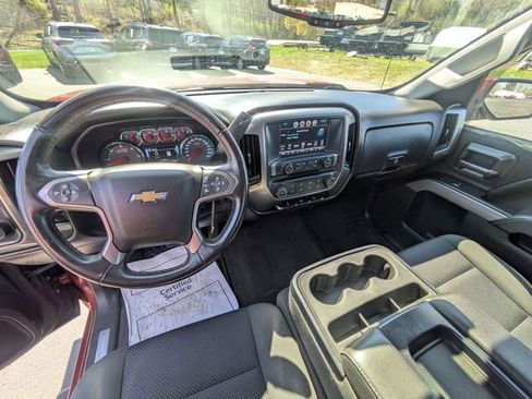 Certified 2018 Chevrolet Silverado 1500 LT w/ LT Convenience Package AWD/4WD image 28