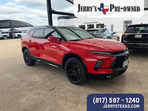 Used 2024 Chevrolet Blazer RS image 2
