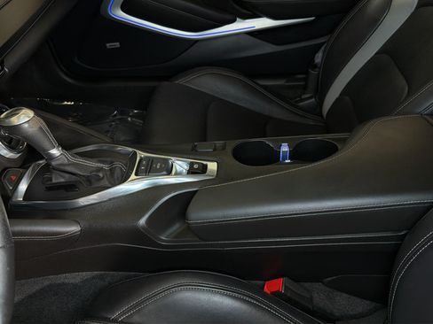 Used 2016 Chevrolet Camaro SS RWD image 25