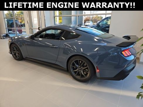 New 2025 Ford Mustang Dark Horse image 4