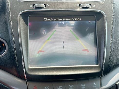 Used 2019 Dodge Journey Crossroad image 11