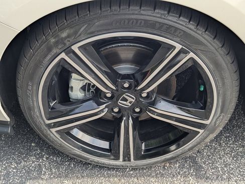 Used 2023 Honda Accord Sport image 11