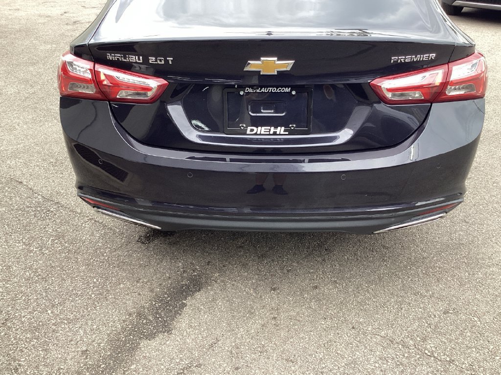 Used 2022 Chevrolet Malibu Premier FWD image 23