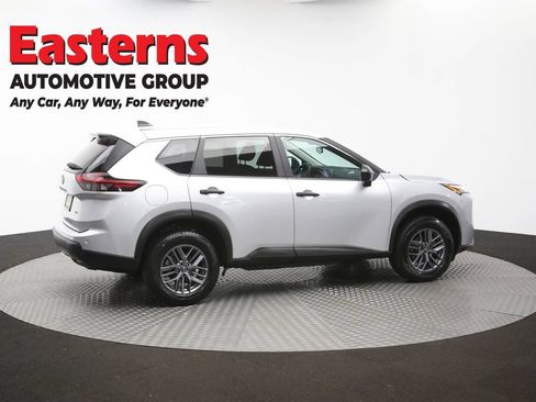 Used 2024 Nissan Rogue S AWD/4WD image 43