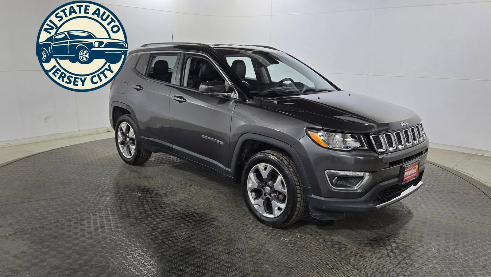 Used 2018 Jeep Compass Limited w/ Safe & Security Group AWD/4WD image 9