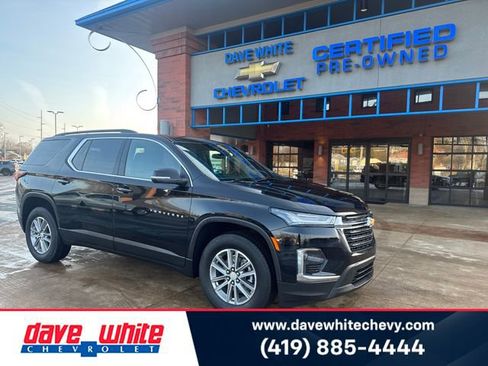 Certified 2023 Chevrolet Traverse LT image 1