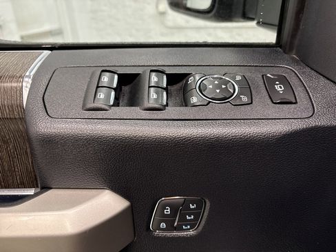 Used 2020 Ford F350 Lariat w/ Lariat Ultimate Package image 16