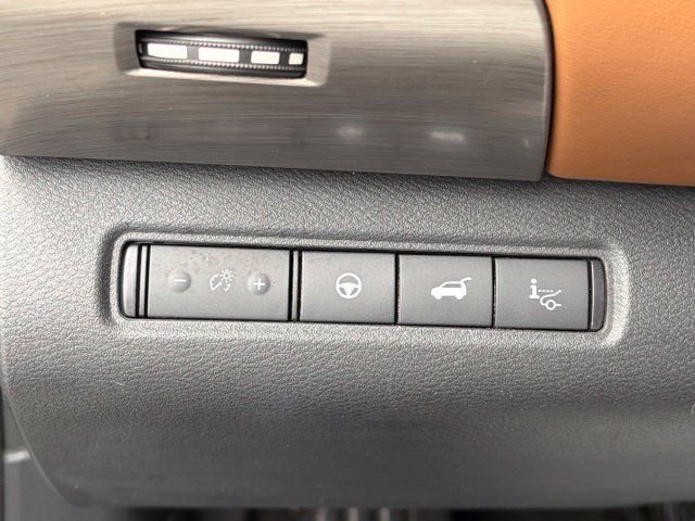 Certified 2022 Nissan Pathfinder Platinum w/ Cargo Package AWD/4WD image 28