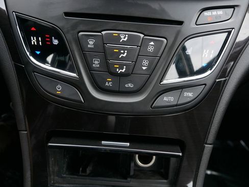 Used 2015 Buick Regal Premium w/ Experience Buick Package image 26