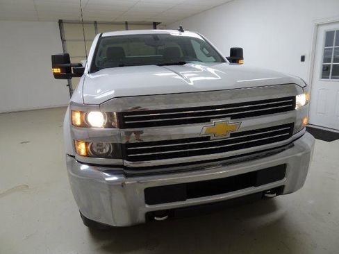 Used 2018 Chevrolet Silverado 2500 W/T w/ WT Fleet Convenience Package RWD image 9