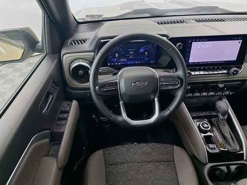 Used 2024 Chevrolet Colorado ZR2 w/ Technology Package image 24