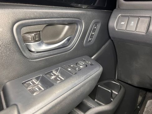 Used 2025 Honda Pilot EX-L image 14