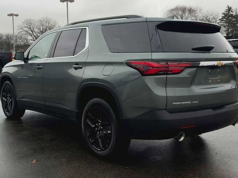 Certified 2023 Chevrolet Traverse LT w/ Rear Camera Mirror Package image 4