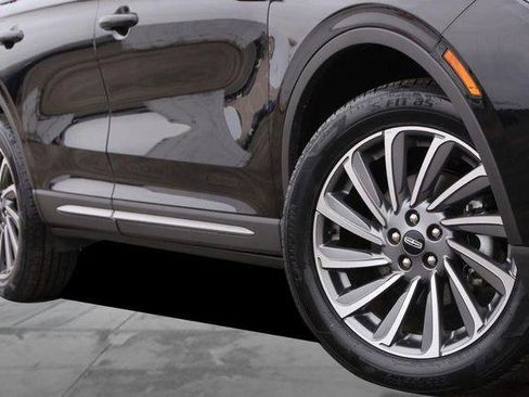 Used 2024 Lincoln Corsair Reserve w/ Equipment Group 201A image 3