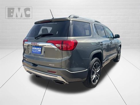 Used 2018 GMC Acadia Denali AWD/4WD image 3