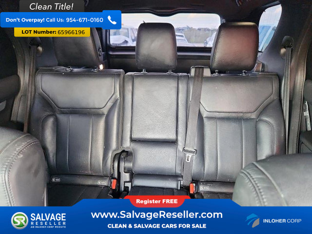 Used 2020 Land Rover Discovery Landmark AWD/4WD image 13