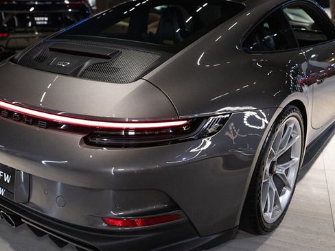 Used 2022 Porsche 911 GT3 RWD image 33