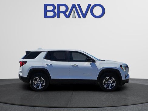 Used 2026 GMC Terrain Elevation image 3