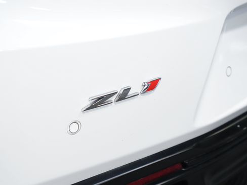 Used 2018 Chevrolet Camaro ZL1 RWD image 20