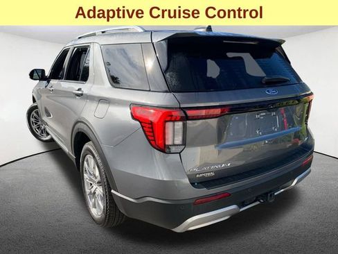 Certified 2025 Ford Explorer Platinum image 10