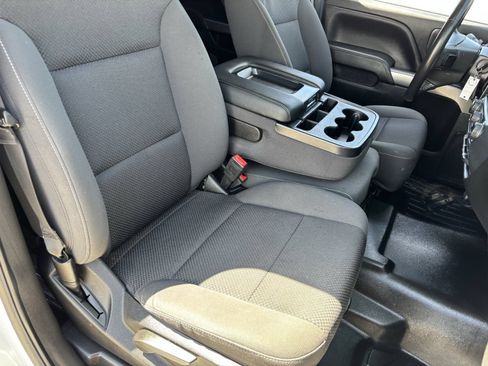 Used 2018 Chevrolet Silverado 1500 LT w/ All Star Edition RWD image 9