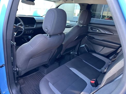 Used 2024 Chevrolet TrailBlazer LT w/ LT Cold Weather Package image 15