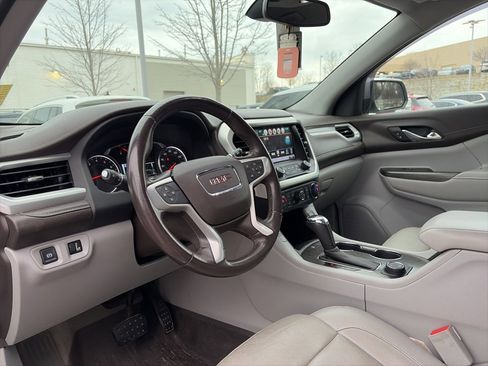 Used 2019 GMC Acadia SLT image 11