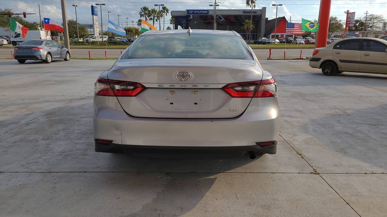 Used 2021 Toyota Camry LE FWD image 8