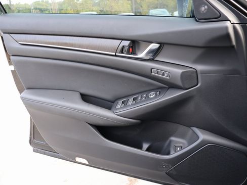 Certified 2019 Honda Accord Touring image 30
