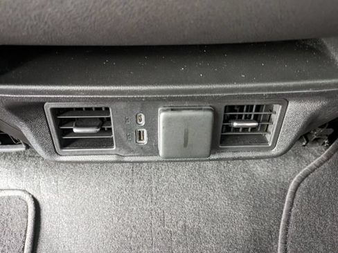 Used 2022 GMC Sierra 1500 SLT RWD image 18