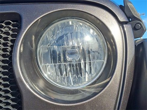 Used 2021 Jeep Wrangler Unlimited Sport w/ Sun And Sound Package image 9