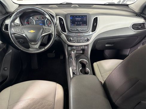 Used 2021 Chevrolet Equinox LT image 23