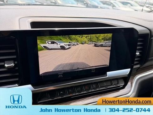 Used 2022 Chevrolet Silverado 1500 RST AWD/4WD image 24