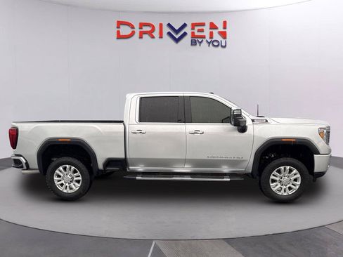 Used 2020 GMC Sierra 2500 Denali w/ Denali Ultimate Package AWD/4WD image 3