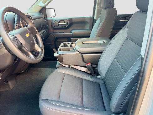 Used 2024 Chevrolet Silverado 1500 Custom image 19