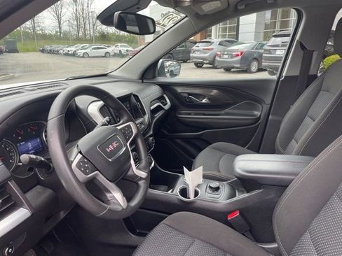 Used 2022 GMC Terrain SLE image 20