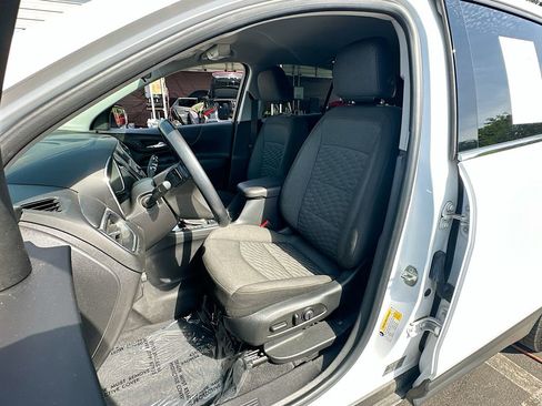 Used 2020 Chevrolet Equinox LT FWD image 17
