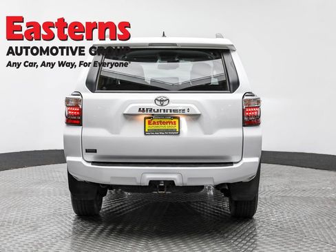 Used 2024 Toyota 4Runner SR5 Premium image 6