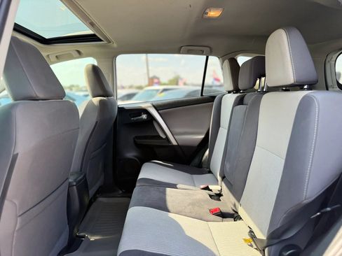 Used 2014 Toyota RAV4 XLE FWD image 19