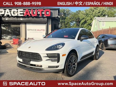 Used 2020 Porsche Macan w/ Premium Package Plus AWD/4WD image 1